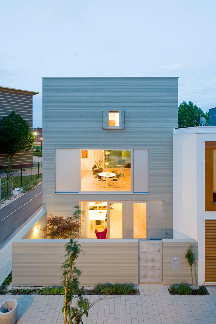 black minimalist house